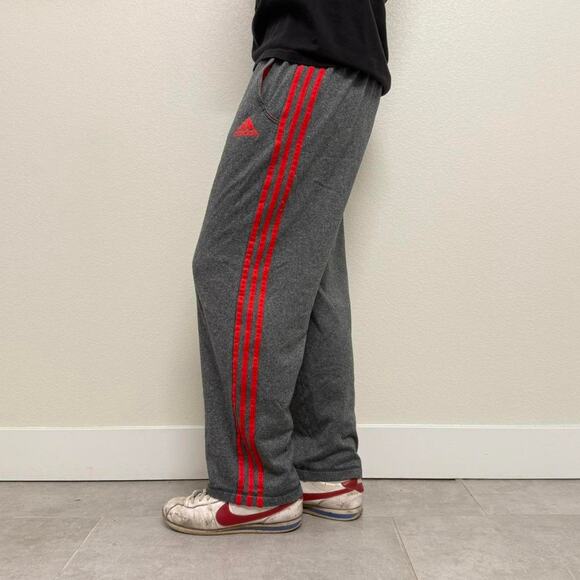 Baggy adidas sweatpants - Picture 1 of 7